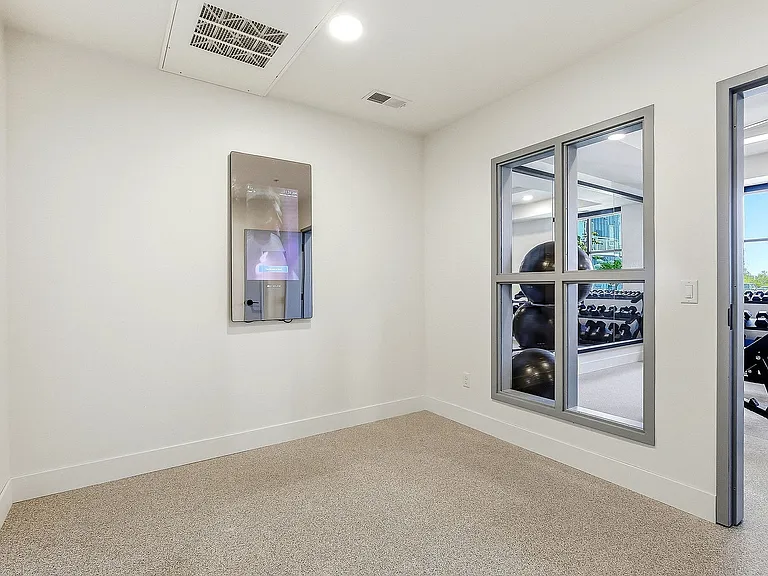 57-web-or-mls-21405-Dushane-Pkwy-57