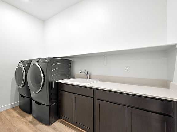 5 web or mls Lennar 7297 Smart Tech Ave 5