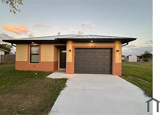 4 bed, 1979 sqft, $2,600 — Photo 3