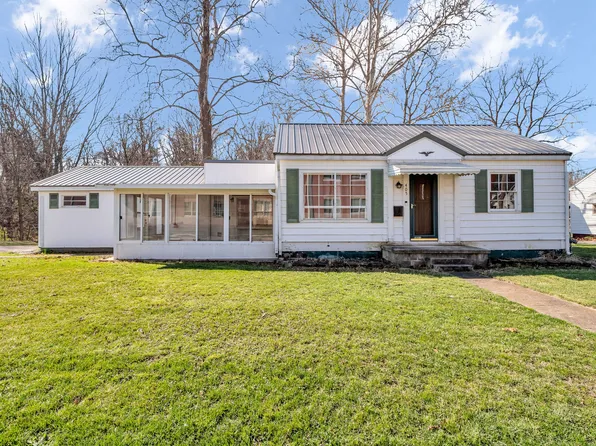 405 E Chestnut St, Crawfordsville, IN 47933