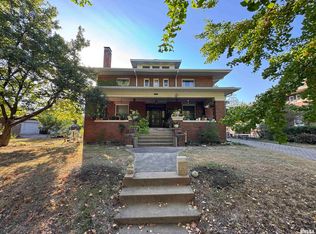 1313 N Institute Pl, Peoria, IL