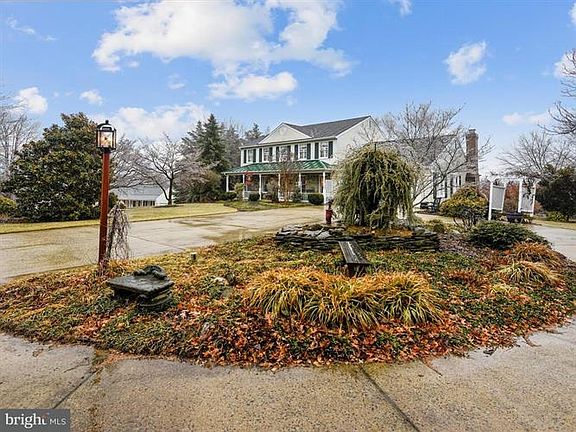 3rd image of 14518 Ascot Square Ct