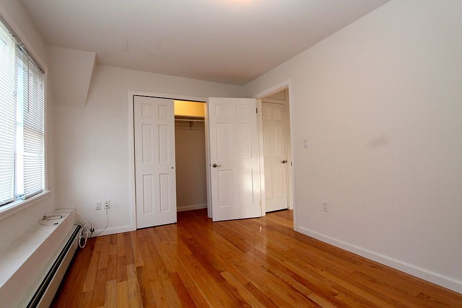 2nd image of 2177 23rd St #3