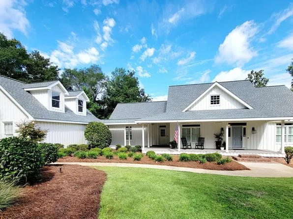 1243 S River Oaks Dr, Blackshear, GA 31516