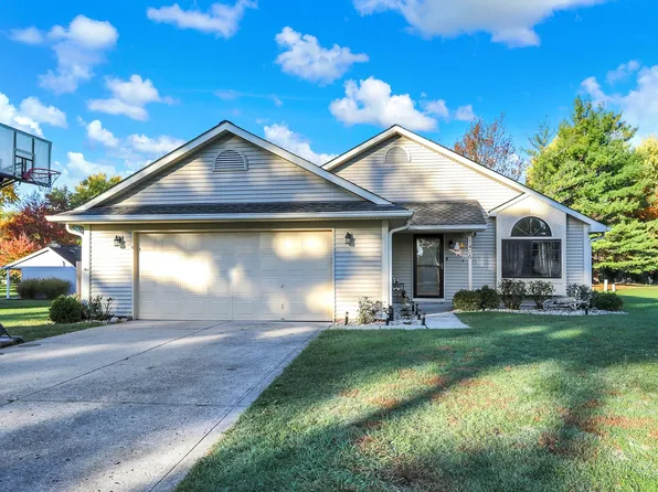 1406 Apple St, Greenfield, IN 46140