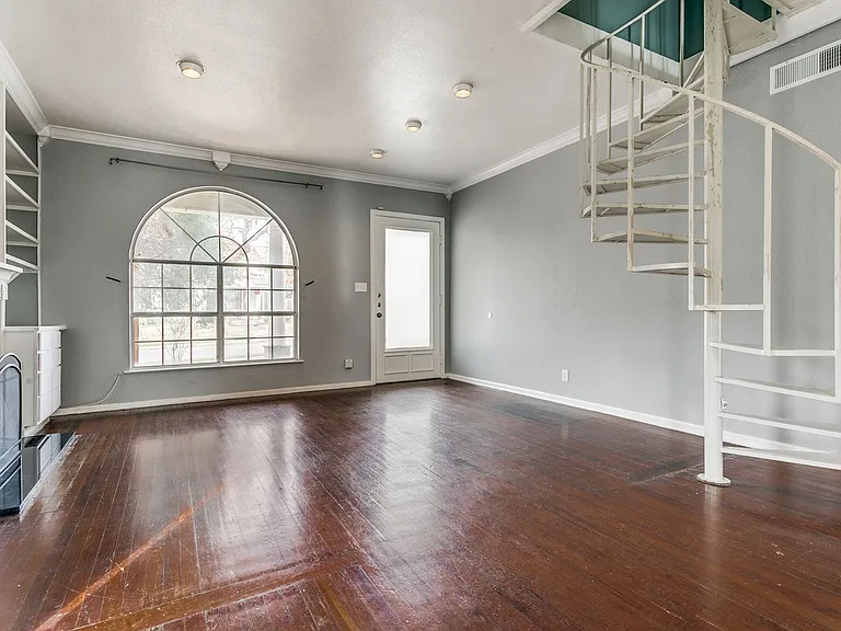 124 Normandy Ave — Photo 5