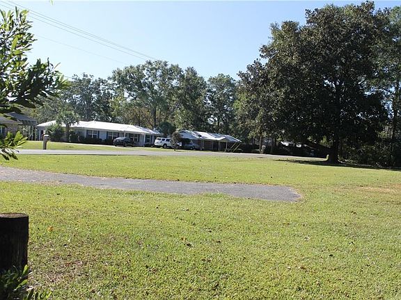 This property is located in an area of very nice, comfortable homes.