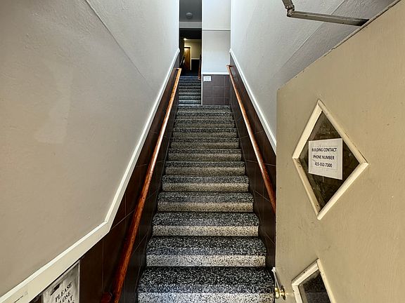 3rd image of 445 Diamond St #5