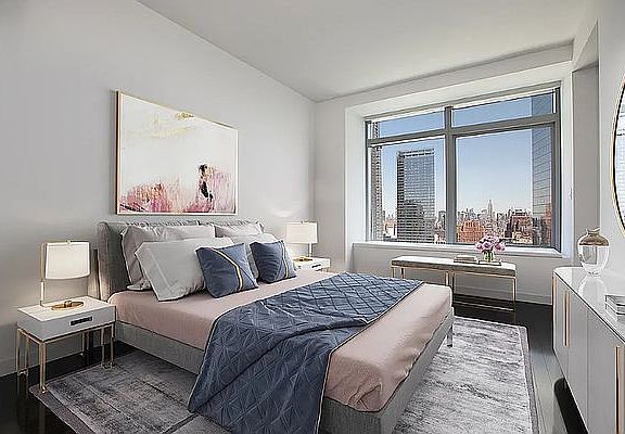 5th image of 123 Washington St #40DW