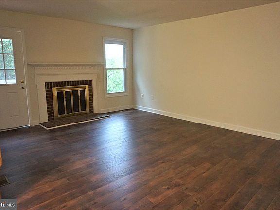 4th image of 20301 Beehive Ln