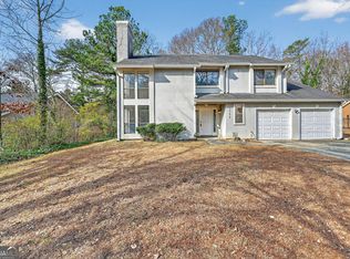 1142 Chapman Cir, Stone Mountain, GA 30088