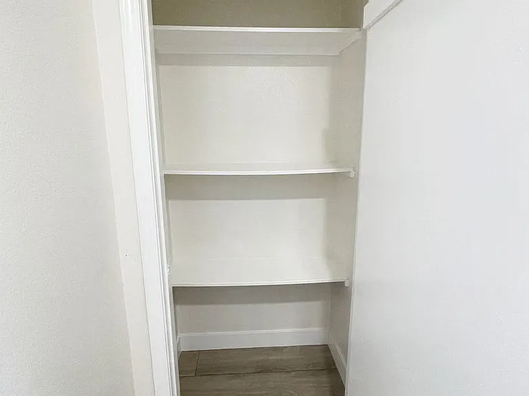 9192 Christine Dr — Photo 34