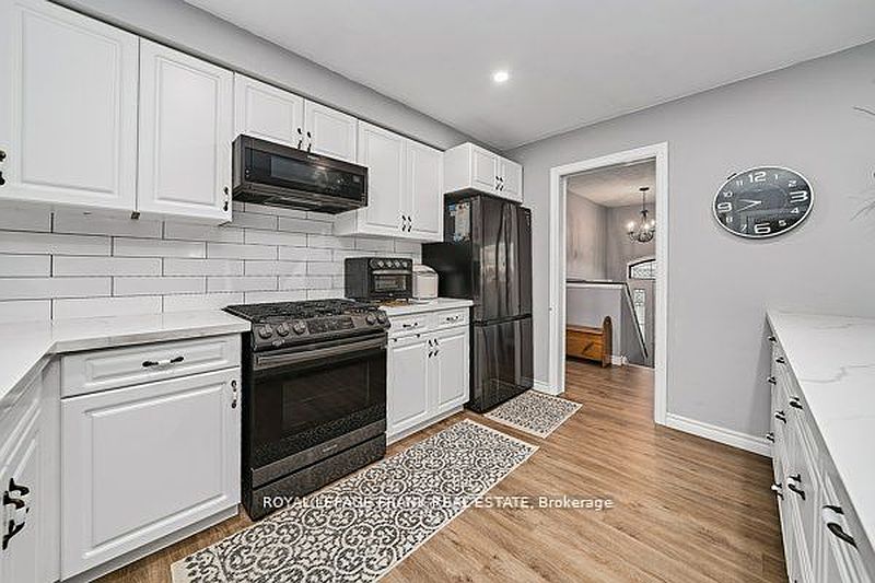 Peterborough House for rent - 3 Bedrooms — photo 7