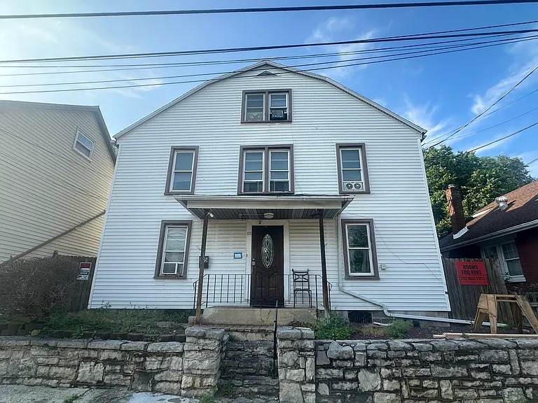Lincoln St — Photo 1
