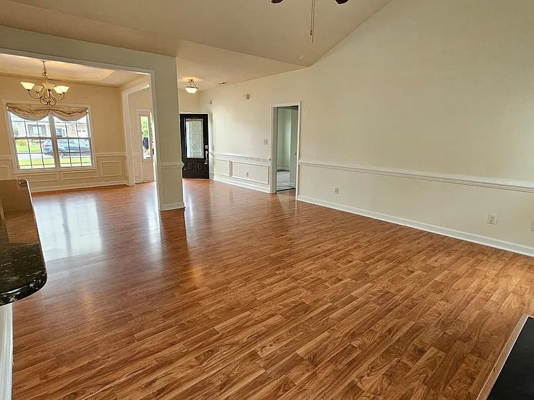202 Winson Green Ln — Photo 3