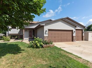 8000 77th St S, Cottage Grove, MN 55016