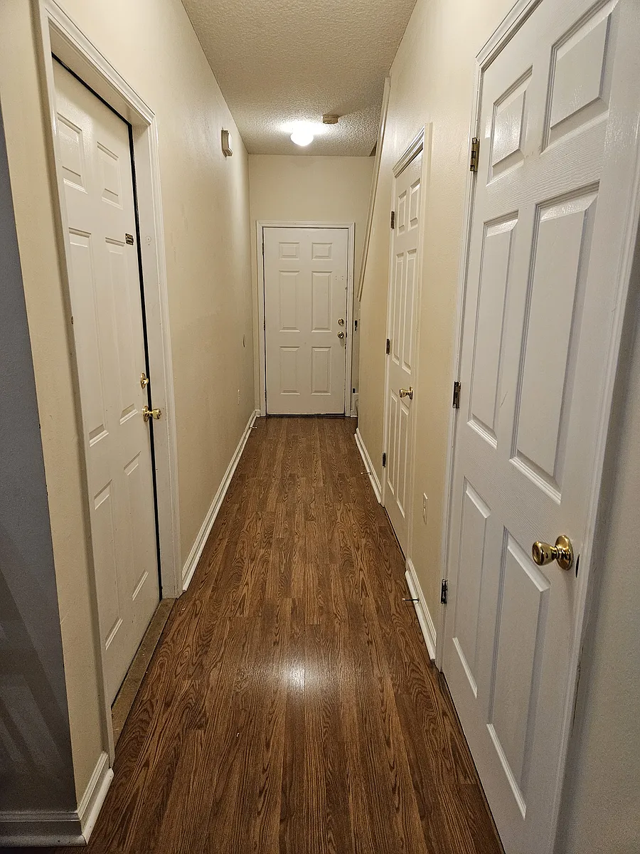 (Front Door & Hallway) - 60 Moultrie Village Ln