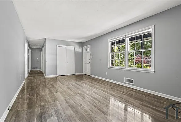 4176 Indian Forest Rd — Photo 8