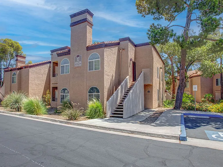 9325 W Desert Inn Rd #206 — Photo 28