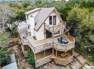 1465 Hillcrest Frst, Canyon Lake, TX 78133