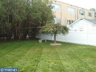 2nd image of 552 11th Ave