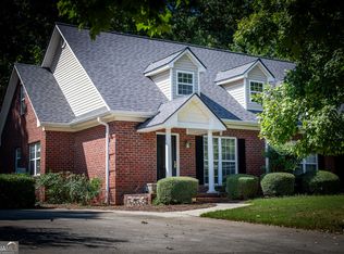 1021 Dash Dr, Bogart, GA 30622