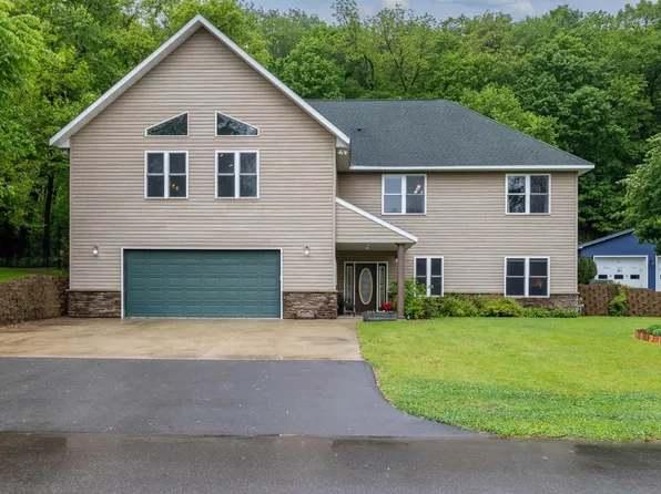 402 N 7th St, Henderson, MN 56044