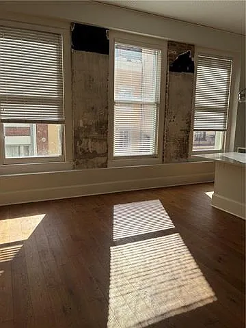 221 Chartres St #302 — Photo 4