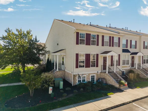 5964 Thunder Gulch Dr #34, New Albany, OH 43054