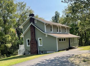 14 Waters Pvt Dr, Stone Ridge, NY 12484