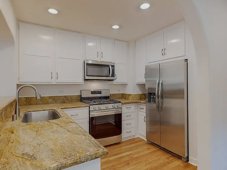 1011 N La Jolla Ave — Photo 8