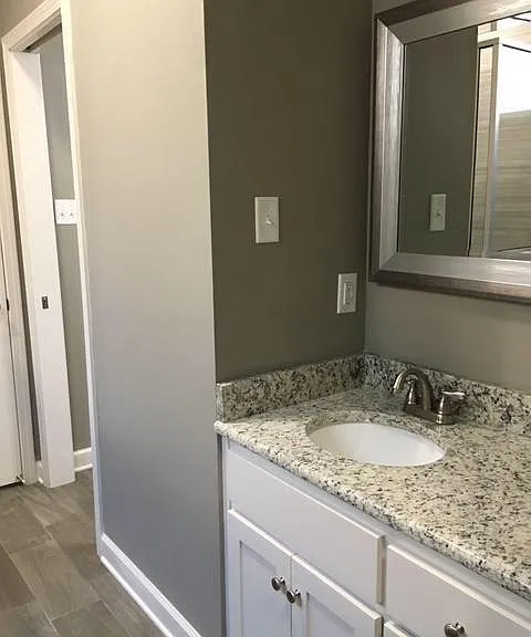 21 Cottage Cv — Photo 8