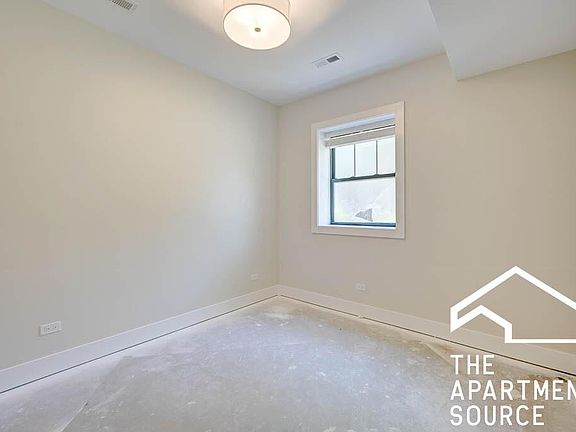 5th image of 2019 W Ainslie St #1A