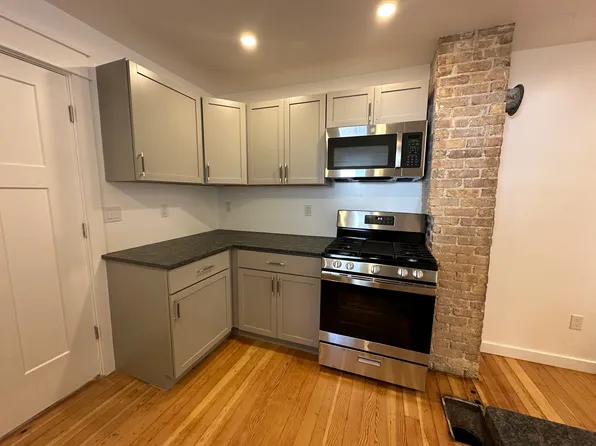 (undisclosed Address), Petoskey, MI 49770