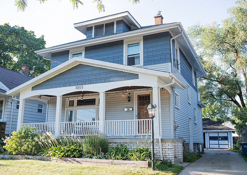 2nd image of 1055 Myrtle St NW