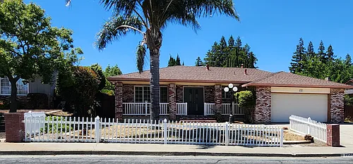 3022 N Francisco Way Photo 1