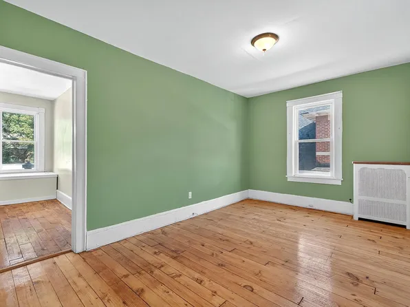 116 Bentley Avenue image 40 of 50