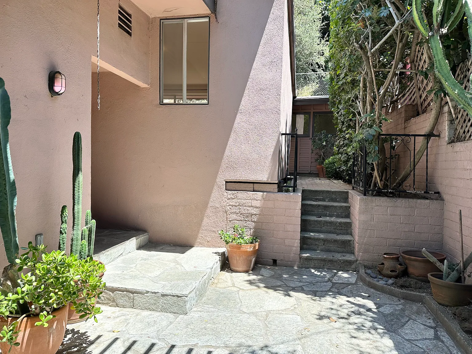 2 bed, 1.5 bath, 1235 sqft, $5,200 — Photo 4