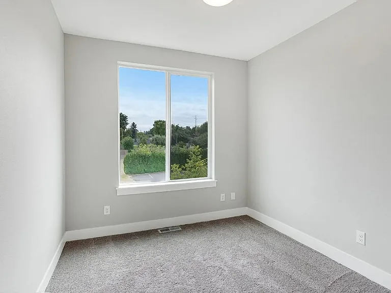 9540-9542 N Allegheny Ave — Photo 9
