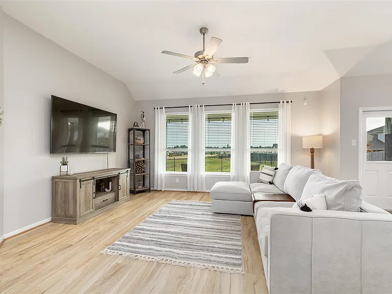1259 Tilia Creek Ln — Photo 10