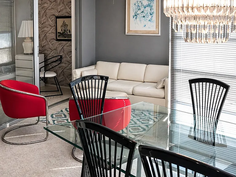 3901 Oaks Clubhouse Dr #205 — Photo 6