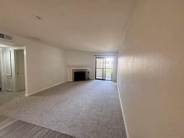5541 Shasta Ln #210 — Photo 7
