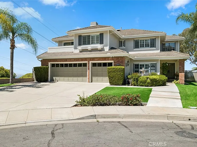 2504 N Courtland St — Photo 3