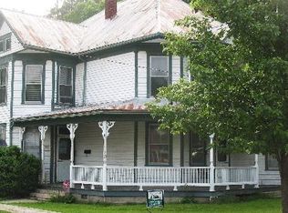 1001 Judge St #B, Marlinton, WV
