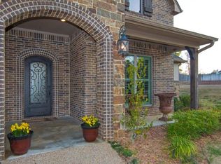 3910 Chase Crest Cir, Longview, TX 75605