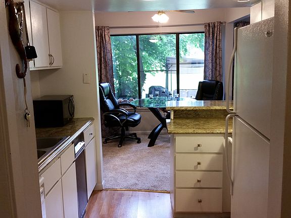 2nd image of 213 Paisley Ct APT C