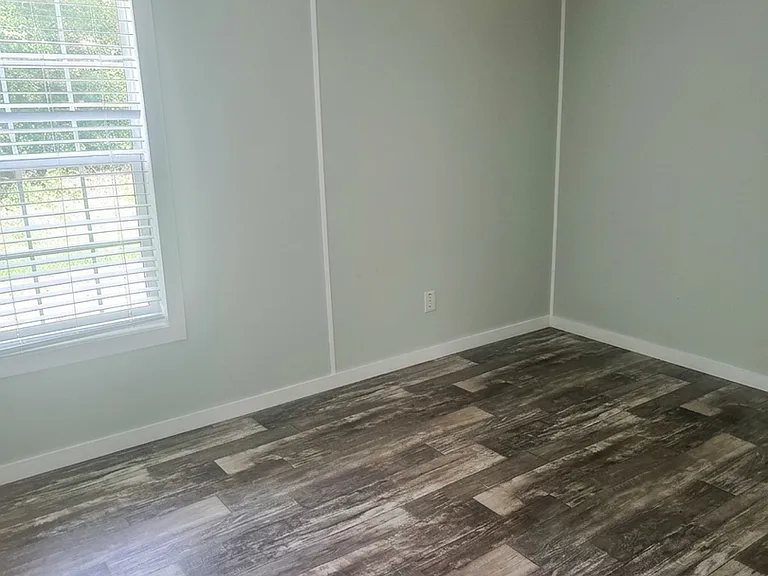 18043 Ferry Ave — Photo 15