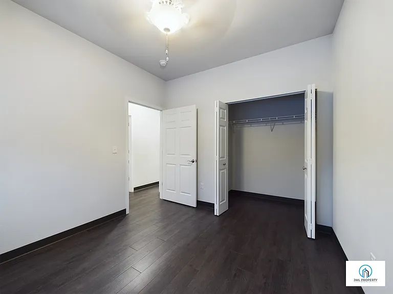 2418 Homestead Dr #B — Photo 7