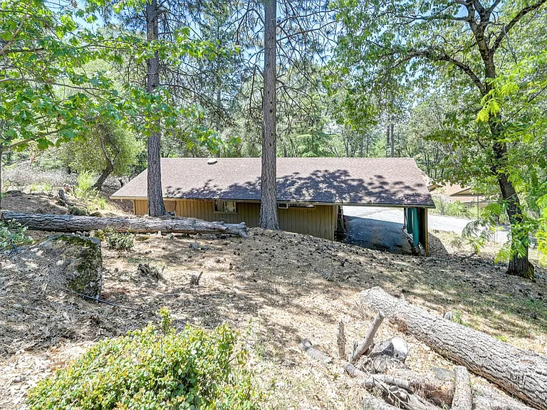16832 Alice Way — Photo 27