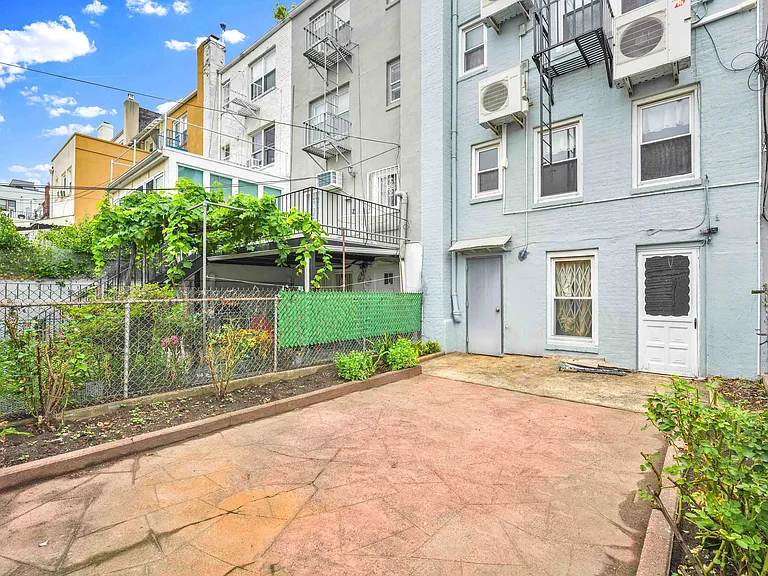 21-17 28th St #HOME — Photo 30
